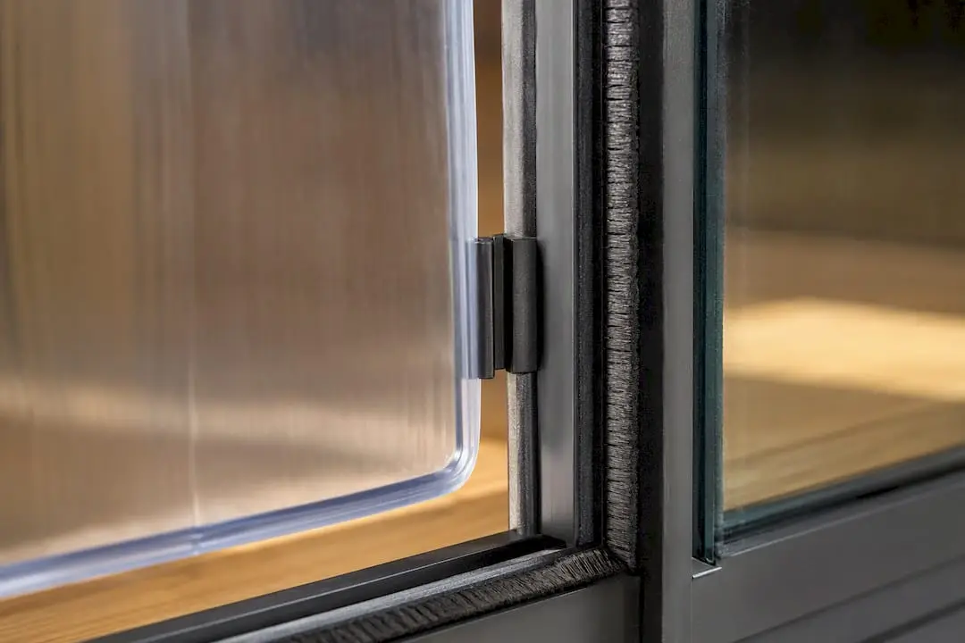 Double flap and weather seal detail